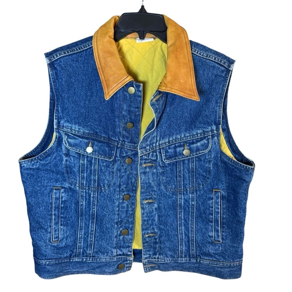 Vintage Denim Trucker Vest with Leather Collar and Quilted Lining Size Large